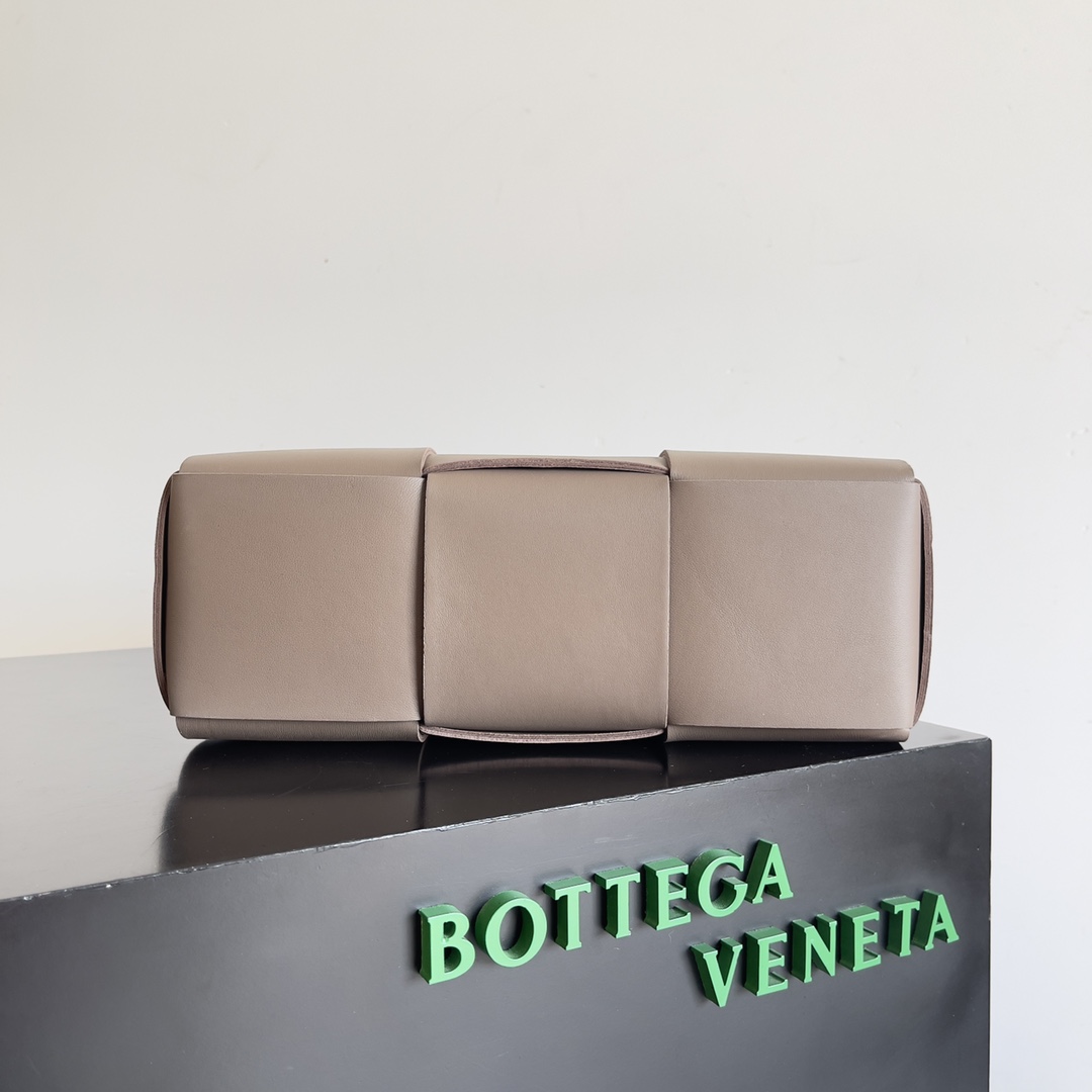 Bottega Veneta Shopping Bags